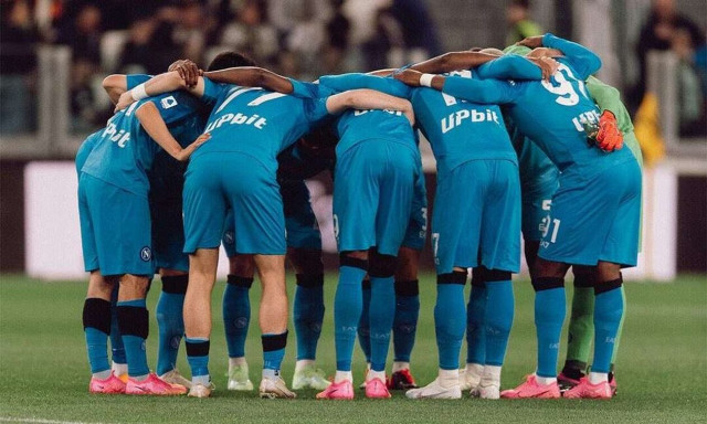 Serie A: Πήρε το ντέρμπι η Νάπολι και πλησιάζει στη μαθηματική κατάκτηση!
