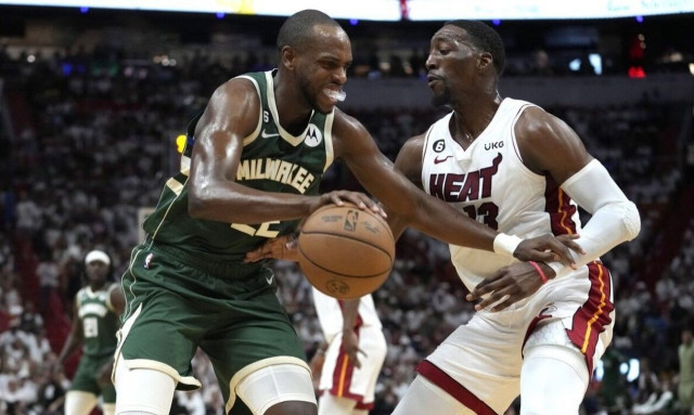 NBA Playoffs: Πάρτι το Μαϊάμι, χωρίς τον Γιάννη στο παρκέ και 2-1 οι Χιτ τους Μπακς