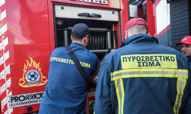 Έκρηξη σε εμπορικό κέντρο στη Λάρισα