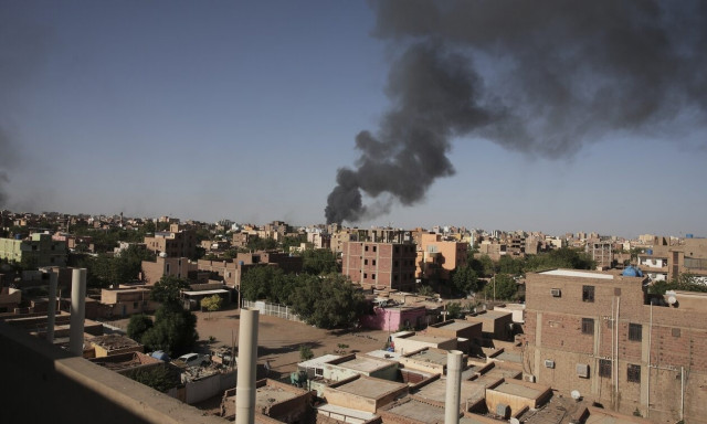 Σουδάν: «Είδαμε τον θάνατο» - Έλληνες εγκλωβισμένοι μιλούν για τον εφιάλτη που ζουν