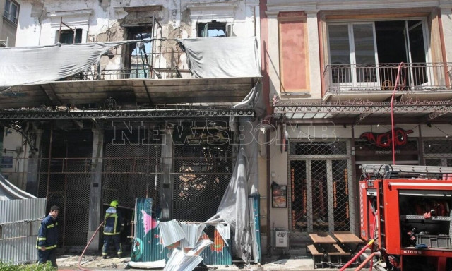Fire in old building in central Athens under partial control