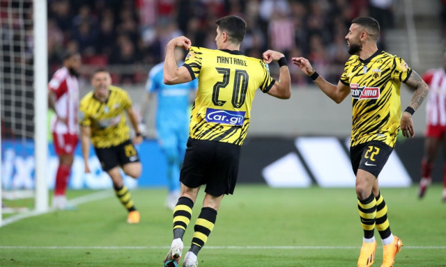 Ολυμπιακός - ΑΕΚ: «Λίγο έμεινε για τη φιέστα» - Το σχόλιο του Πάνου Κιάμου στον Πέτρο Μάνταλο