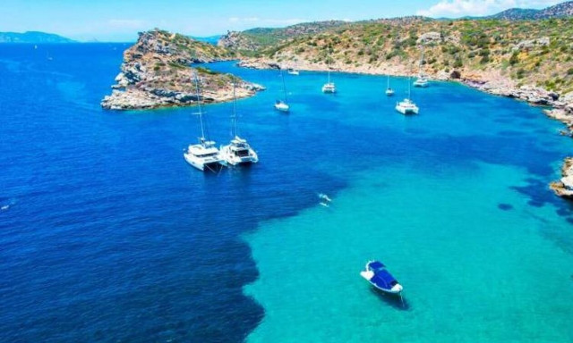 Τα άγνωστα νησιά Τσελεβίνια με τα εξωτικά νερά