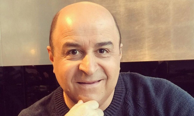 Μάρκος Σεφερλής: Ποια εμβληματική σειρά επαναφέρει στον ΣΚΑΪ