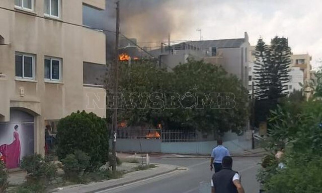 Βίντεο από τη φωτιά στο ρωσικό πολιτιστικό κέντρο της Λευκωσίας