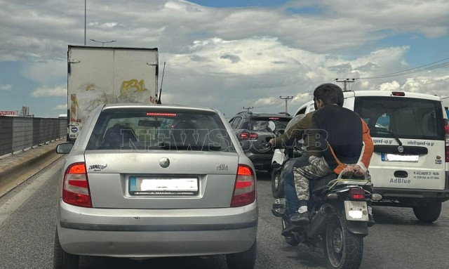 Κίνηση τώρα: Κομφούζιο στον Κηφισό και ουρές χιλιομέτρων - Πού αλλού καταγράφονται καθυστερήσεις