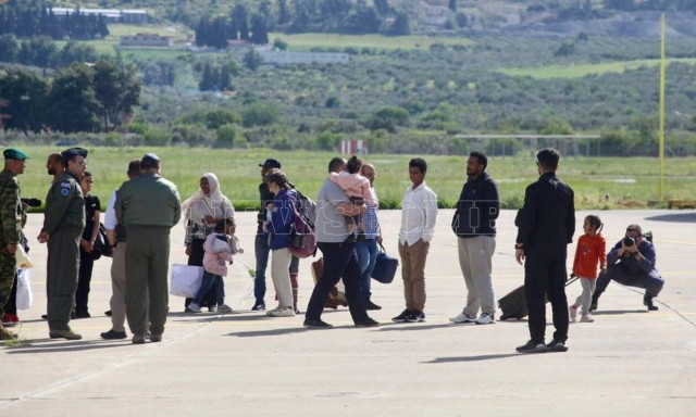 Σουδάν: Επέστρεψαν 50 Έλληνες υπήκοοι, συνεχίζονται οι επιχειρήσεις εκκένωσης