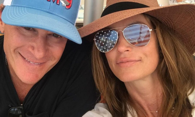 Σίντι Κρόφορντ: H δημόσια ερωτική εξομολόγηση στον σύζυγό της