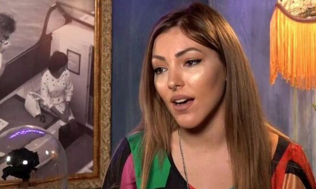 Ιουλία Κουκουβέ: «Ο πρώην μου κρατούσε ένα μαχαίρι και με απειλούσε ότι θα το χρησιμοποιήσει»