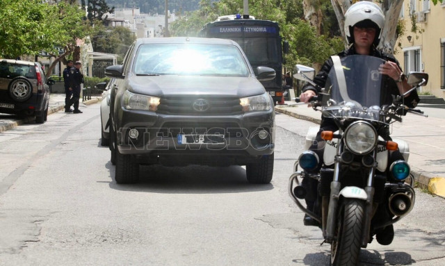 Δολοφονία Καραϊβάζ: Προθεσμία να απολογηθούν έλαβαν οι δύο συλληφθέντες