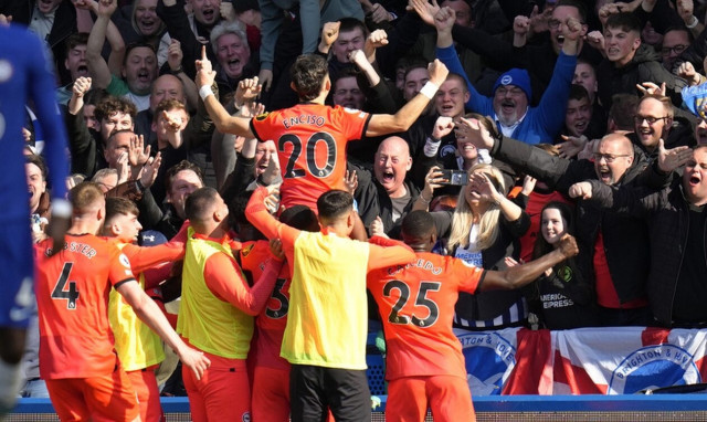 Premier League: Κατέρρευσε και κινδυνεύει η Νότιγχαμ Φόρεστ, κατασπάραξε τους «λύκους» η Μπράιτον