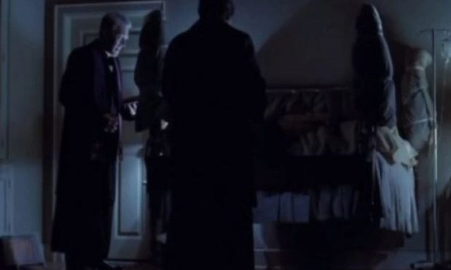 Η Femail αποκαλύπτει την κατάρα του «Εξορκιστή»: Φωτιά στο πλατό, θάνατοι στα γυρίσματα