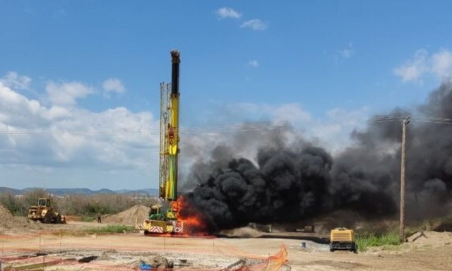 Αλεξανδρούπολη: Στην εντατική χειριστής γερανού από ηλεκτροπληξία - Μπλακ άουτ στην πόλη