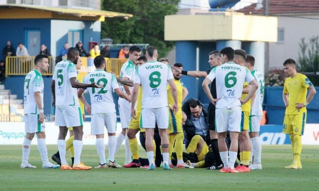 Super League, PlayOuts: «Σφαγή» για τη σωτηρία - Πέναλτι στο 104' λύγισε τον Λεβαδειακό στο Αγρίνιο