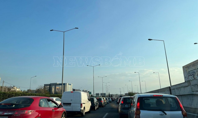 Κίνηση τώρα: Μποτιλιάρισμα στον Κηφισό