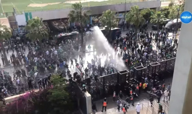 Τραγωδία στο Μαρόκο - Νεκρή 29χρονη οπαδός σε επεισόδια με την αστυνομία (video)