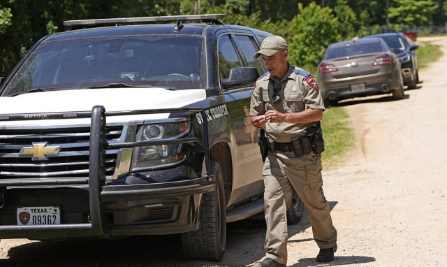 Συναγερμός στις ΗΠΑ: Ανθρωποκυνηγητό για τον μακελάρη του Τέξας - «Είναι οπλισμένος και επικίνδυνος»