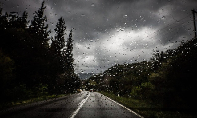 Καιρός: Τρίτη με βροχές και καταιγίδες – Σε ποιες περιοχές θα είναι έντονα τα φαινόμενα