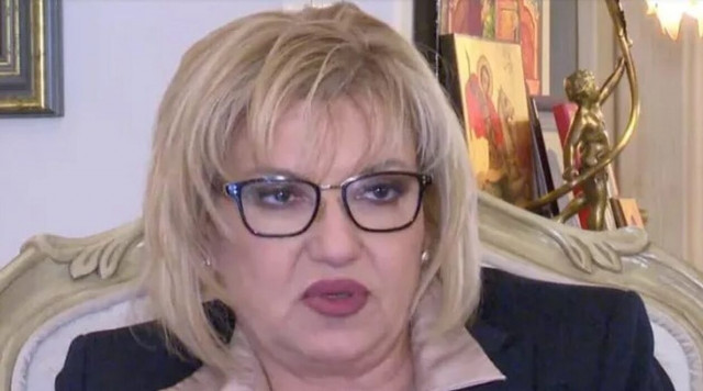 Σύζυγος Καραϊβάζ: «Είδα τον Γιώργο αιμόφυρτο στο πεζοδρόμιο και συνειδητοποίησα ότι είναι νεκρός»