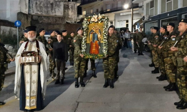 Παραμυθιά: Η λιτάνευση του Πολιούχου και Προστάτη Αγίου Δονάτου