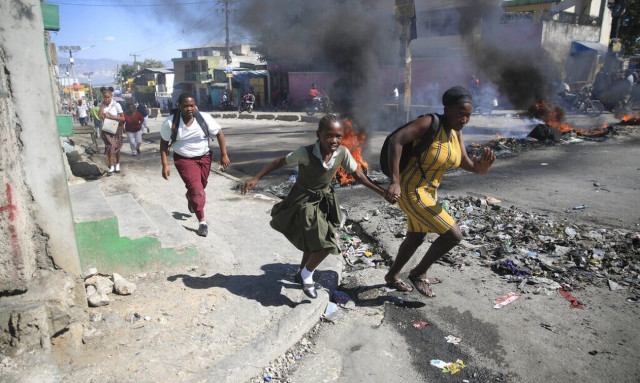 ΟΗΕ: Η Αϊτή «κρέμεται στο χείλος της αβύσσου»