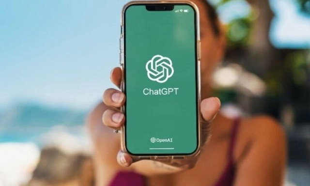 Ζητήσαμε από το ChatGPT να μας πει τις 10 καλύτερες παραλίες στην Ελλάδα