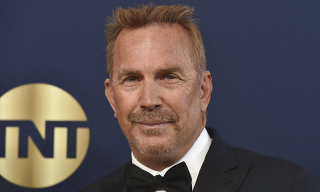 Kέβιν Κόστνερ: Ερωτευμένος ξανά μετά το διαζύγιό του με την Κριστίν Μπαουμγκάρτνερ