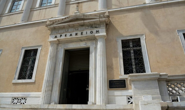 Συνεχίζουν κανονικά οι ιδιώτες στην απονομή συντάξεων