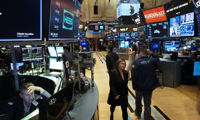 Wall Street: Θετικό κλείσιμο χάρη στην ανάκαμψη μετοχών περιφερειακών τραπεζών