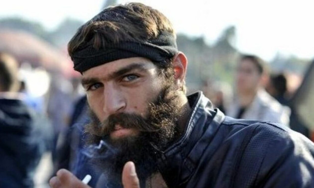 Στάθης Στιβακτάκης: Παντρεμένος και αγνώριστος ο «σέξι αγρότης» 8 χρόνια μετά