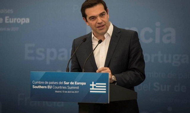 Tsipras reiterates his call for one-on-one televised debate with prime minister, speaking at Grevena