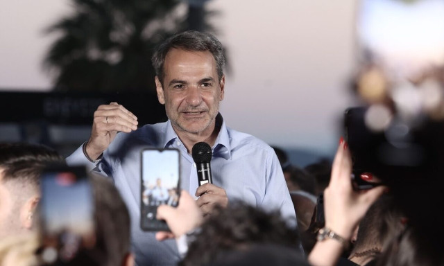 PM Mitsotakis: I claim the parliamentary majority
