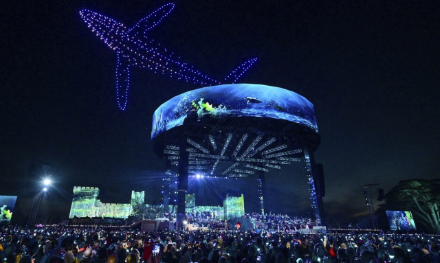 To σόου μετά τη στέψη