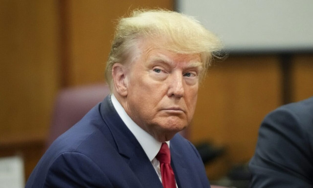 Αποζημίωση 5 εκατομμυρίων θα πληρώσει ο Τραμπ στην αρθρογράφο που τον μήνυσε για σεξουαλική επίθεση