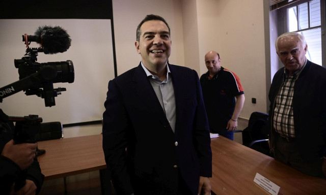 Τσίπρας στην Ά Πειραιά: Στήριξη εργαζομένων, ποιοτικές, ασφαλείς και προσιτές δημόσιες συγκοινωνίες