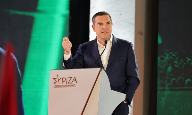 Τσίπρας στο debate: Φουλ επίθεση σε Μητσοτάκη στη διαδικασία «σούπα»