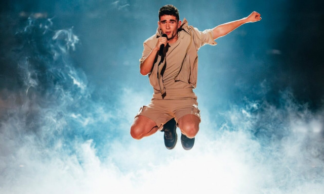 Eurovision 2023: Ο Βίκτωρ Βερνίκος ανέβηκε στο stage στον Β’ Ημιτελικό – Η αντίδραση του κοινού