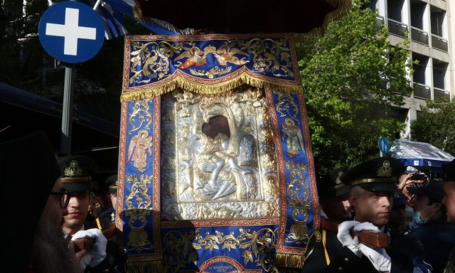 Διαρκής Ιερά Σύνοδος: Καμία αναφορά για παράταση του προσκυνήματος της εικόνας του «Άξιον Εστί»