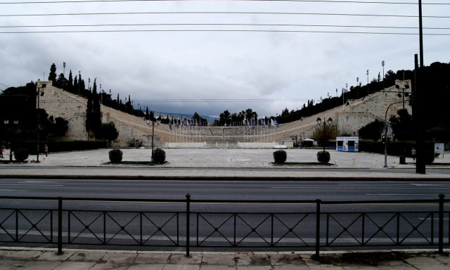 Σύγκρουση λεωφορείου με μοτοσικλέτα στο Καλλιμάρμαρο: Νεκρός ο οδηγός της μηχανής