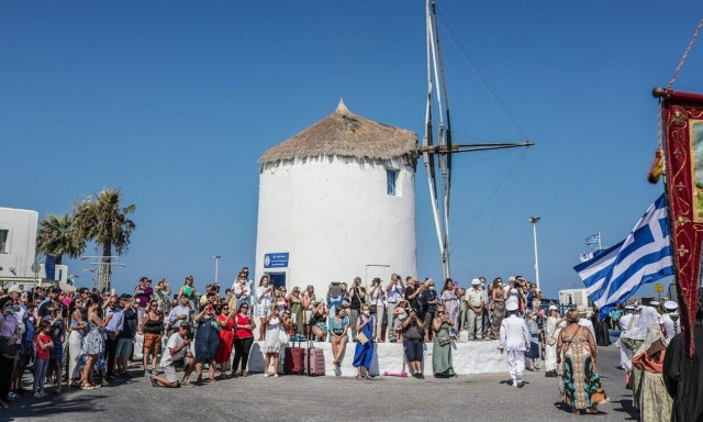 Αγίου Πνεύματος: Πότε «πέφτει» - Ποια είναι τα επόμενα τριήμερα