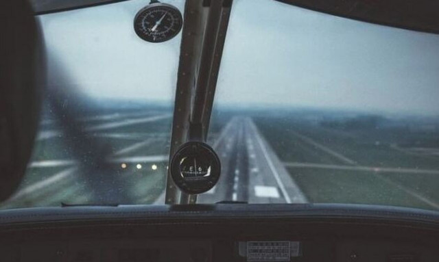 Νυχτερινή περιπέτεια με πτήση στο Ηράκλειο