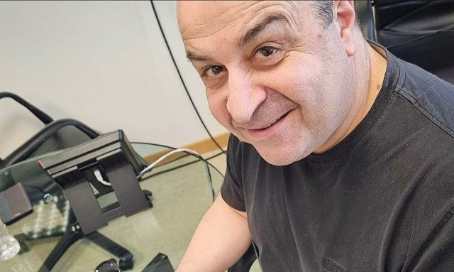 Μάρκος Σεφερλής: Συγκλόνισε με την κίνηση που έκανε για στενή του συνεργάτιδα