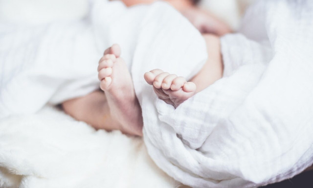 Αχαΐα: Συγκλονίζουν οι αποκαλύψεις για τη μητέρα του 10 μηνών βρέφους που βρέθηκε νεκρό