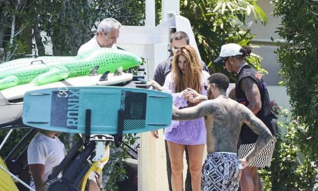 Σακίρα - Χάμιλτον: Είναι αυτό το νέο hot ζευγάρι στη σόουμπιζ;