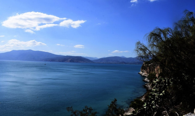 Καιρός: Η θερμοκρασία ξεπέρασε για πρώτη φορά το 2023 τους 30 βαθμούς - Καλοκαιρινή Δευτέρα αύριο