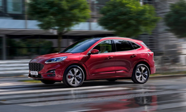 Ford: Εύκολη απόκτηση, όφελος ανταλλαγής και εγγύηση 8 ετών για το Kuga