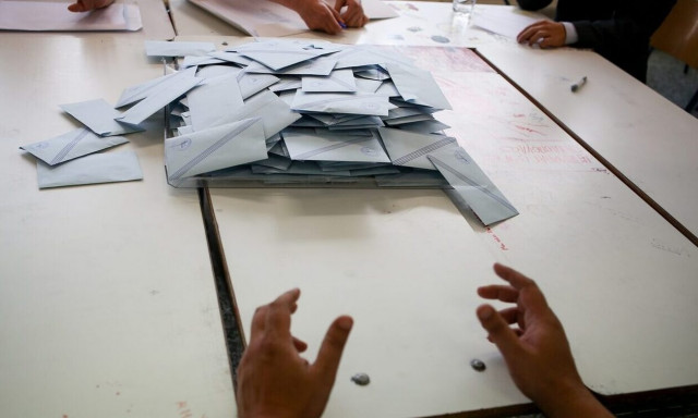 Εκλογές, δημοσκόπηση