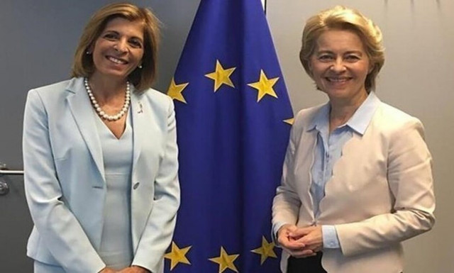 Στην Κύπρο Μαργαρίτης Σχοινάς και Στέλλα Κυριακίδου για σειρά συναντήσεων