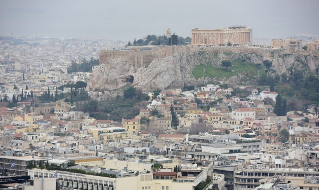 Καιρός: Βροχές, ζέστη και... αφρικανική σκόνη τις επόμενες μέρες