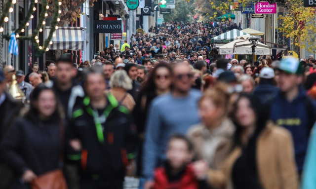 ΕΛΣΤΑΤ: Πόσο ευτυχισμένοι είναι οι Έλληνες, τι τρώνε - Αυτό είναι το προφίλ τους